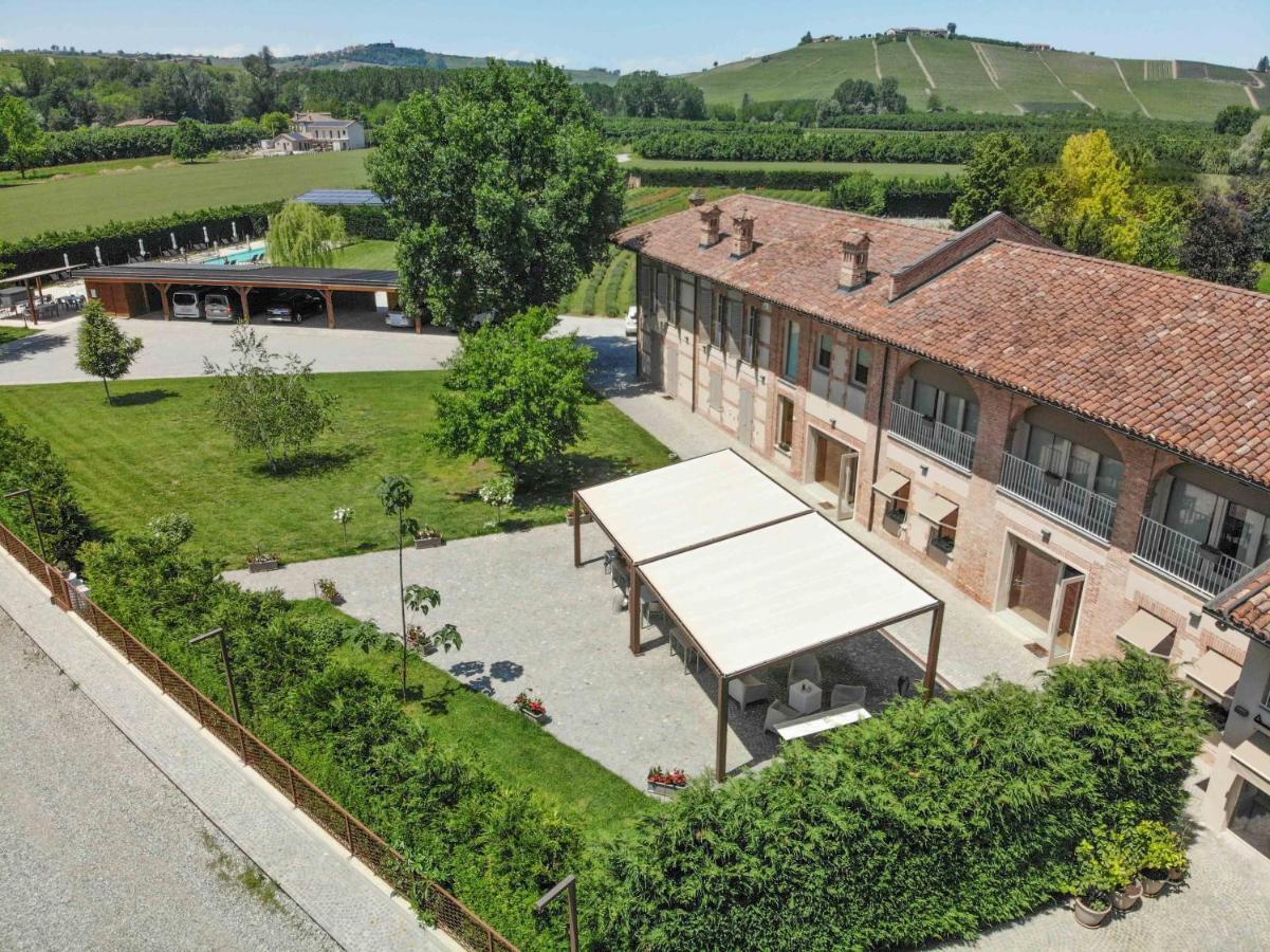 La Cascina Di Carlotta 1846 Agriturismo Alba  Exterior photo